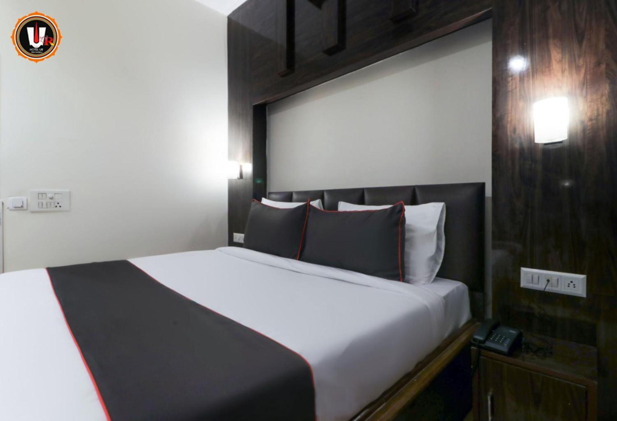 Hotel Ur Prayagraj Ngoại thất bức ảnh